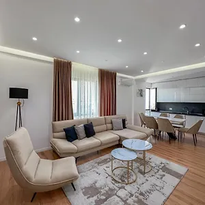 lux-apartment-at-arlis.albaniahotels.org/